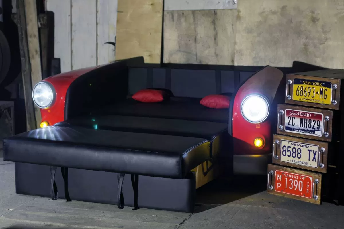 Раскладной диван кровать из автомобиля «Москвич 407». Фотография 4