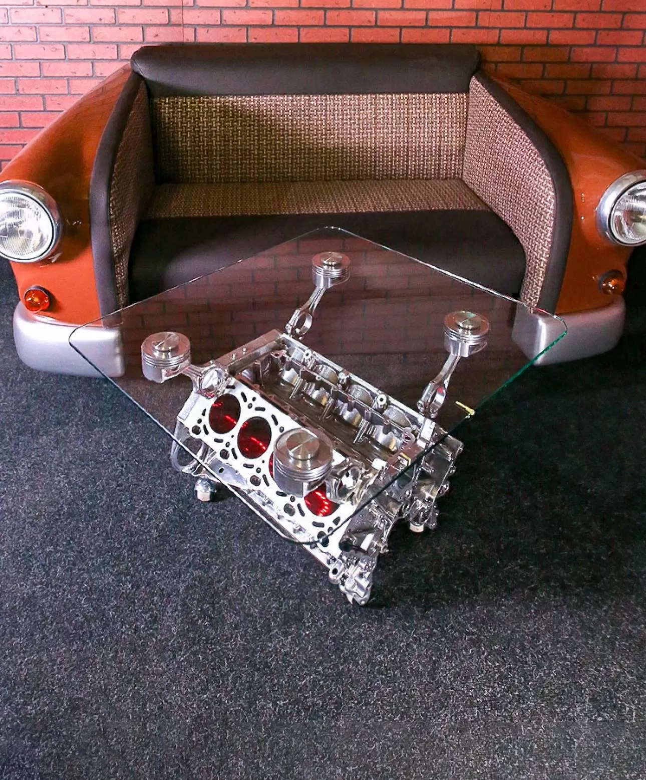 Стол из двигателя V8 BMW фотография 1