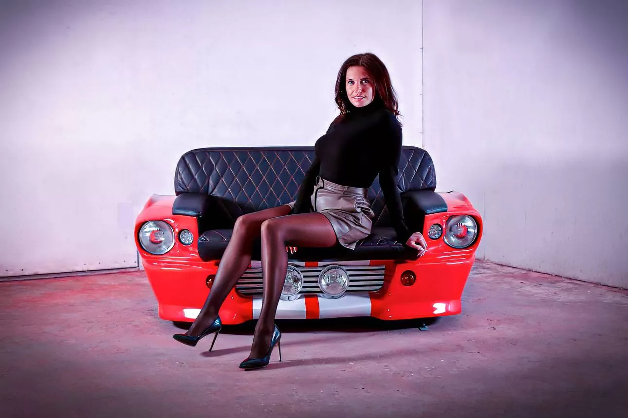 Дивана в стиле Ford Mustang 1967 года, версия с колесами. Фотография 2
