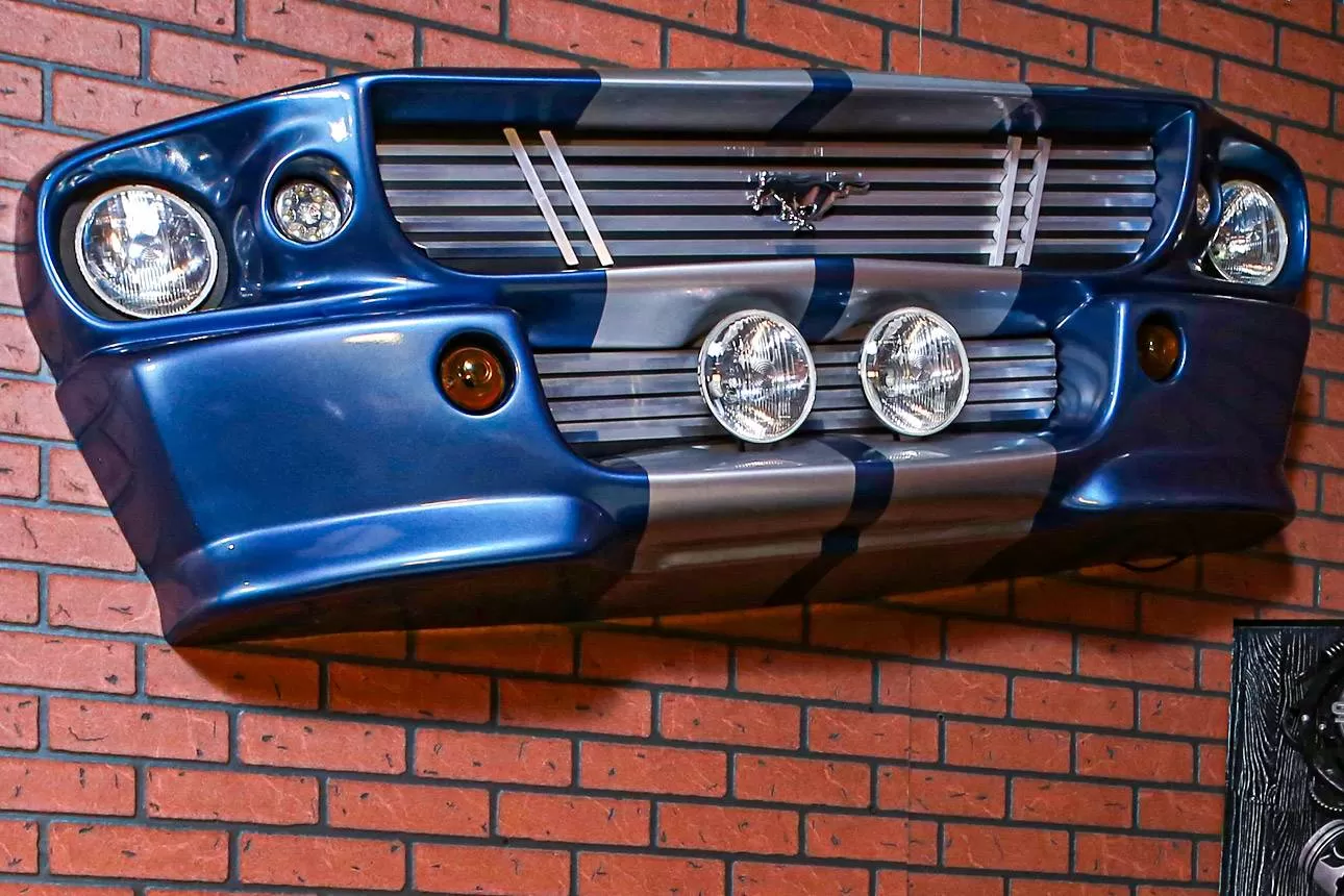 Ford Mustang (арт-объект). Фотография 6