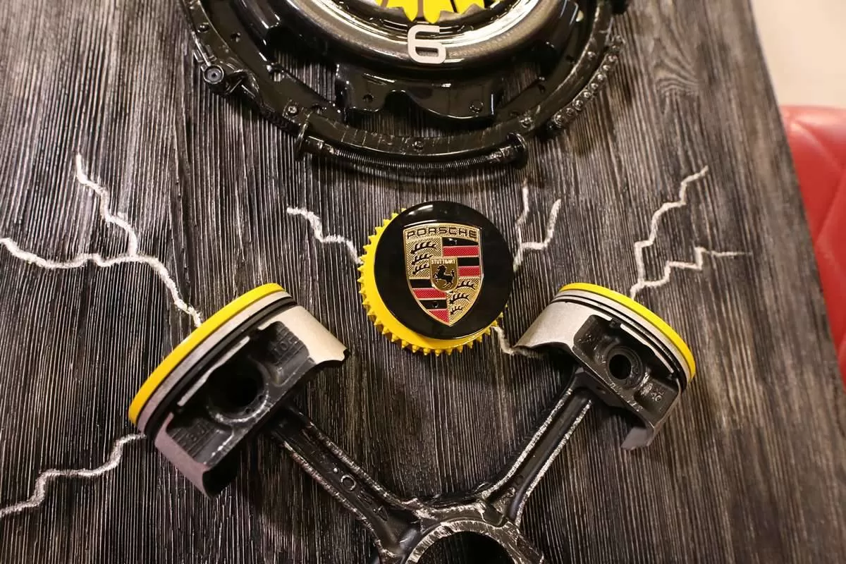 Часы Porsche. Фотография 6