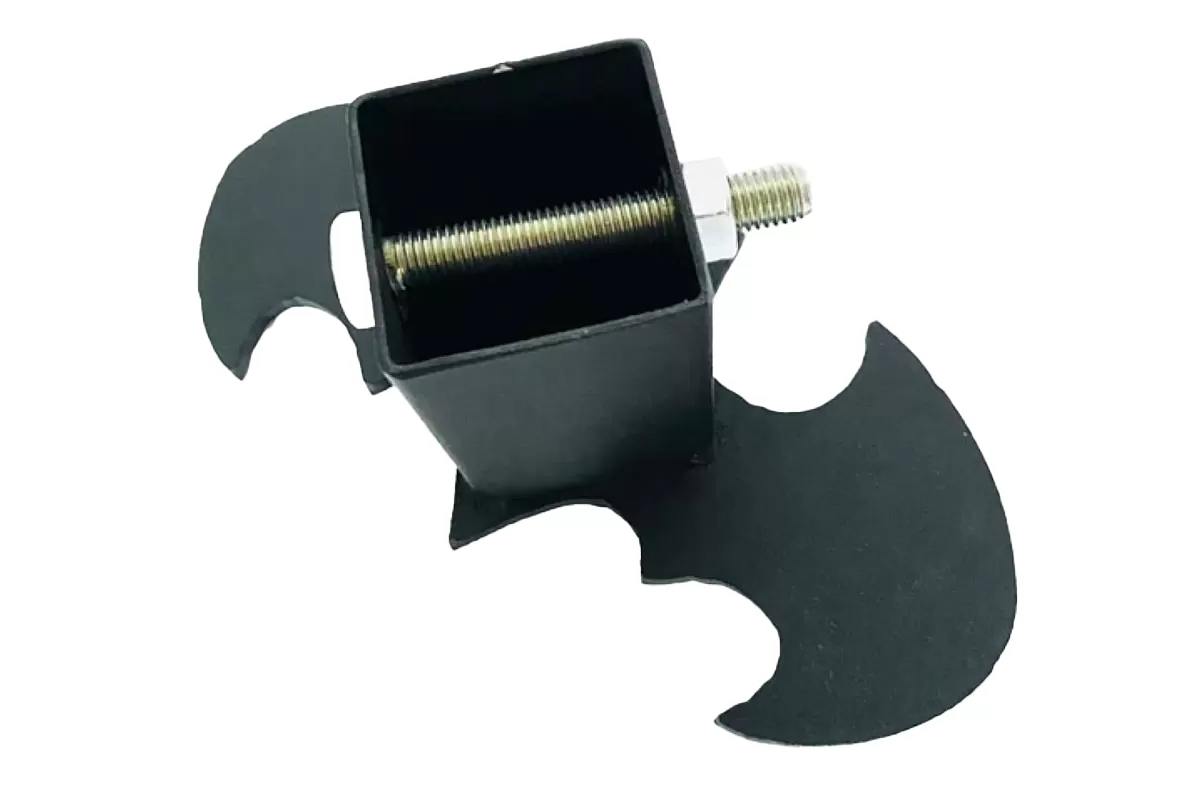 Заглушка на американский фаркоп «Бэтмен» фотография 3